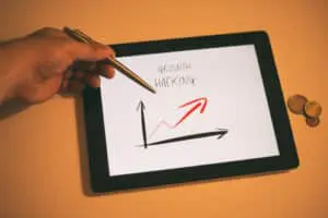 Michele Tecchia : Comment expliquer ce qu'est le Growth Hacking ? Michele Tecchia : Comment expliquer ce qu'est le Growth Hacking ?