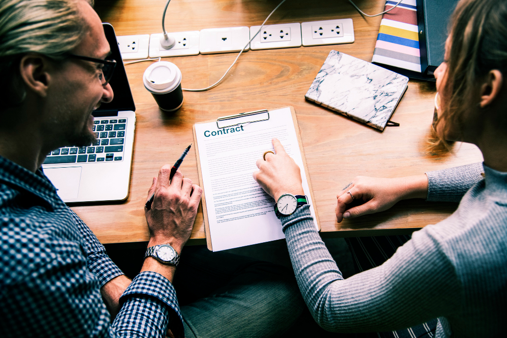 Comprendre le déroulement d'une collaboration vous permet d'anticiper les points de friction et de poser les bonnes questions Comprendre le déroulement d'une collaboration vous permet d'anticiper les points de friction et de poser les bonnes questions